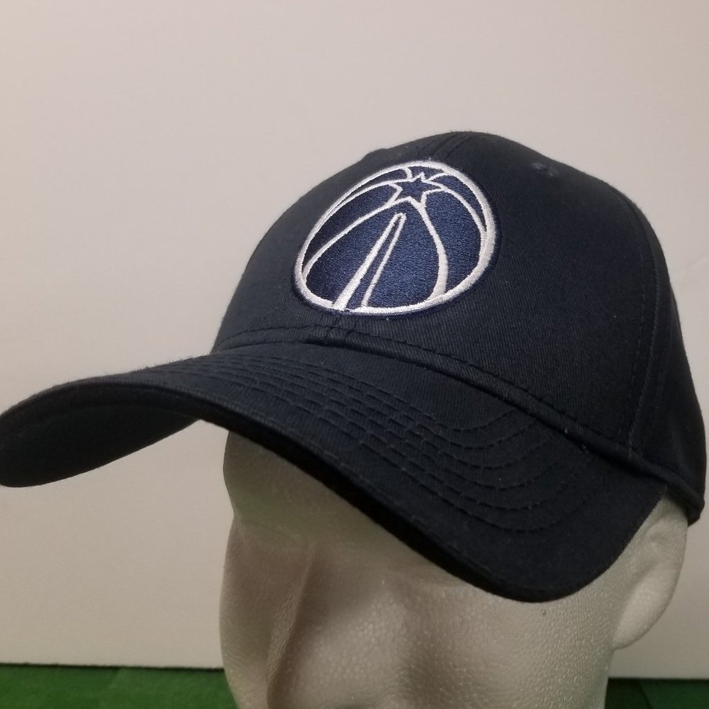 32 - Virginia Cavaliers Basketball Hat